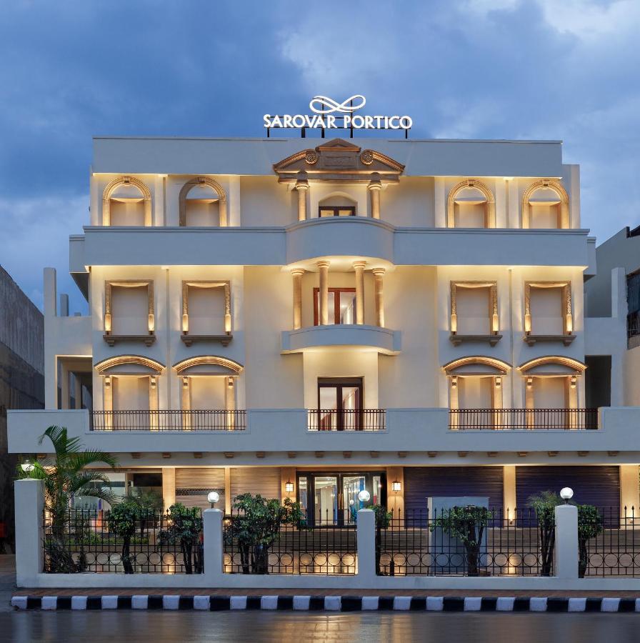 Sarovar Portico- Dehradun Hotel Exterior photo